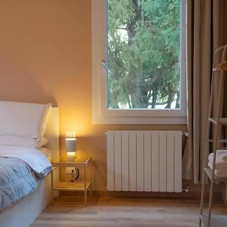 200m Mestre Station 3 Big Bedrooms With Ac Tv *
